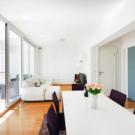 Noa Apartment *
